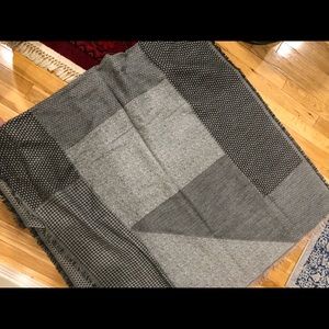 Large gray Madewell blanket scarf